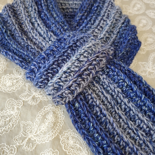 クリスマス♥️コンパクトマフラー❤️手編み ブルーグレー系