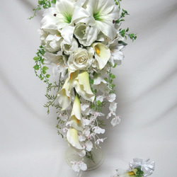 カサブランカのキャスケードブーケ♪ブートニア付き♪生花みたいに綺麗な造花です♪高品質なのに安い 12枚目の画像