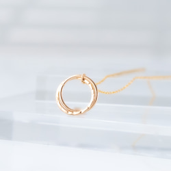 14KGF Gold Filled "Hammered Double Circle Gold Necklace" 第5張的照片