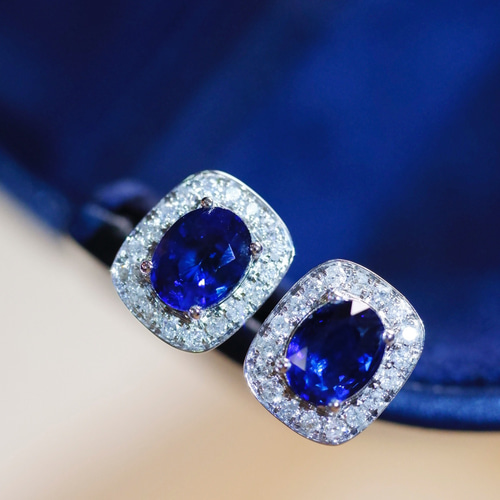 天然ダイヤモンド付きサファイアピアスk18 天然サファイア0.8ct 天然