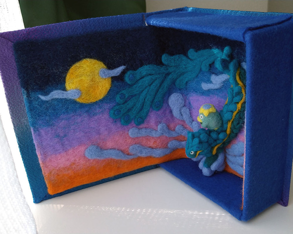 『羊毛フェルトの絵本』麒麟にのったカッパ君 ぬいぐるみ・置物 フェルト、羊毛 D1692777634(13000円)