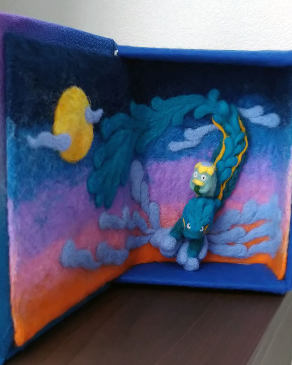 『羊毛フェルトの絵本』麒麟にのったカッパ君 ぬいぐるみ・置物 フェルト、羊毛 D1692777634(13000円)