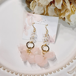 ひらひらピアス ❤大人可愛いピアス ピンク♡花びら揺れる 上品/大人かわいいピアス/イヤリング ピアス