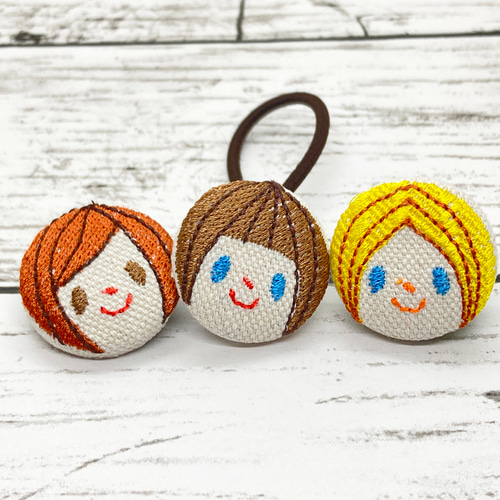 専用】ハンドメイド 刺繍ブローチ ヘアゴム ファッション小物