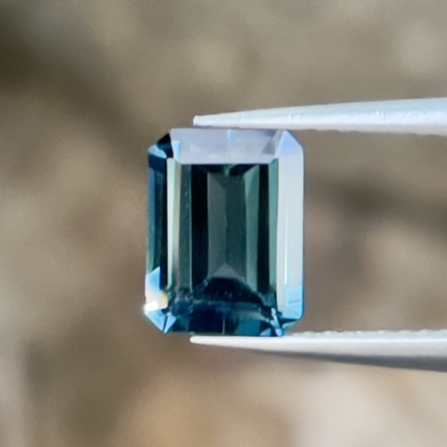 ヴェイリネナイト 0.1ct ⭐883 天然石 べるふぇKIRABOSHI希少石 取り寄 