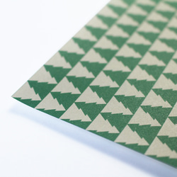 ツリー（もみの木）の包装紙〈グリーン〉 A4サイズ（8枚入り）デザインペーパー　冬イメージのラッピングペーパー 1枚目の画像