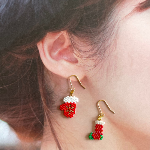 ビーズ の クリスマス 手袋 & ブーツ 耳飾り イヤリング ピアス
