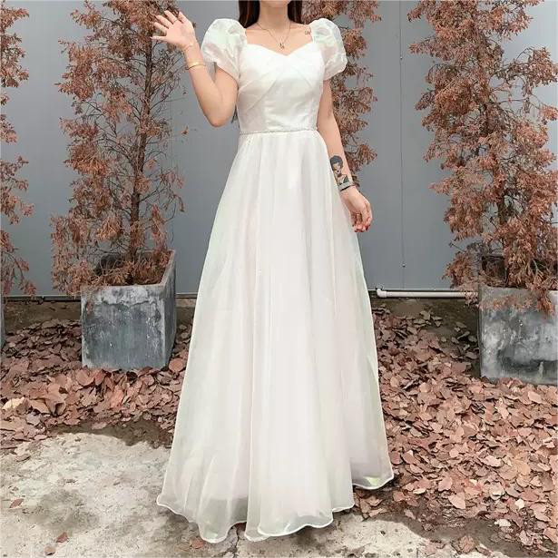 抜群のおしゃれ見え　オーロラ　パフスリーブ　白　ソフトチュール成人式/音楽会/謝恩会/前撮り/2次会ビスチェカラードレス