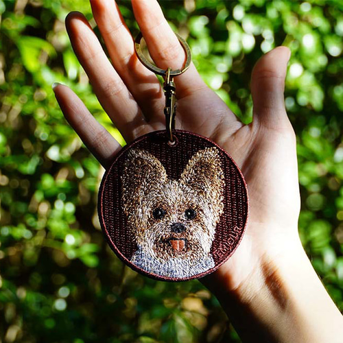 キーホルダー 刺繍 ヨークシャテリア ギフト プレゼント 両面