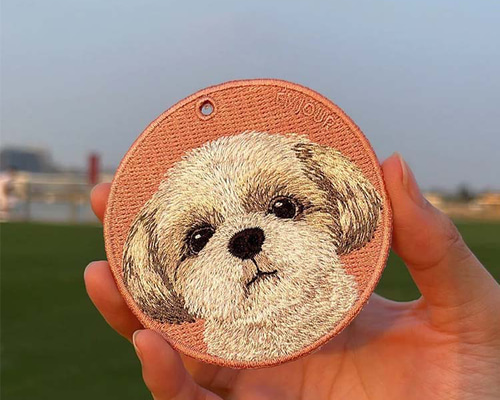 キーホルダー 犬 刺繍 シーズー ピンク 愛犬 プレゼント 両面