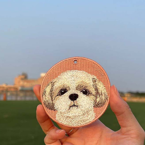 キーホルダー 犬 刺繍 シーズー ピンク 母の日 愛犬 プレゼント 両面