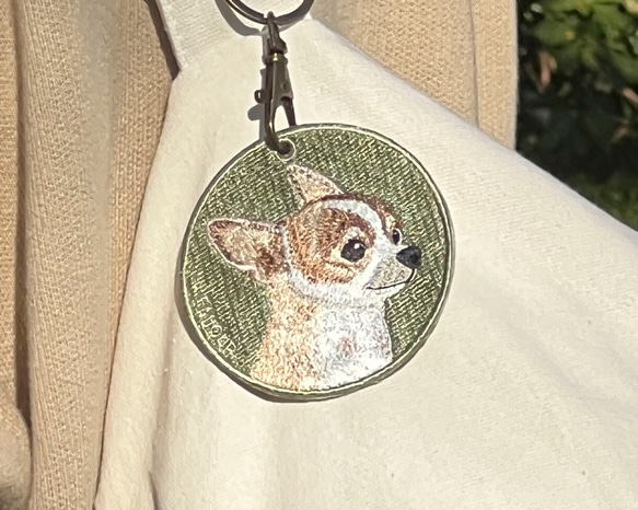 キーホルダー 犬 刺繍 チワワ 動物 母の日 プレゼント 両面 ストラップ バッグチャーム ペットロス or-005 1枚目の画像