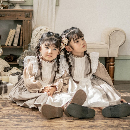 冬季限定。.:* アネモネと千鳥格子リボンのフラワーリボンアクセサリー