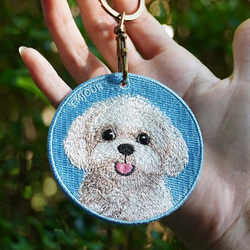 キーホルダー 犬 刺繍 マルチーズ 動物 プレゼント 両面 ストラップ バッグチャーム ペットロス or-008 1枚目の画像