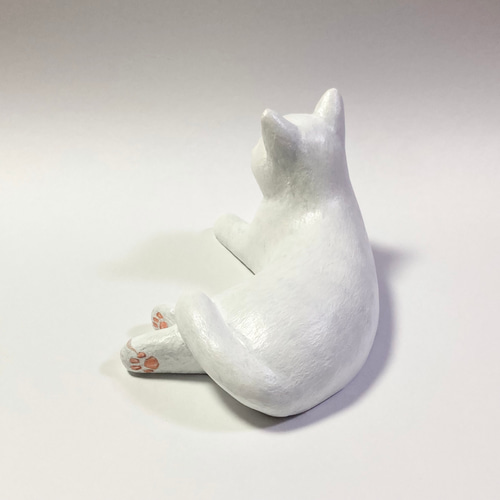 オッドアイの白猫の置物 招き猫 猫ハウス 通販 16838309｜Creema