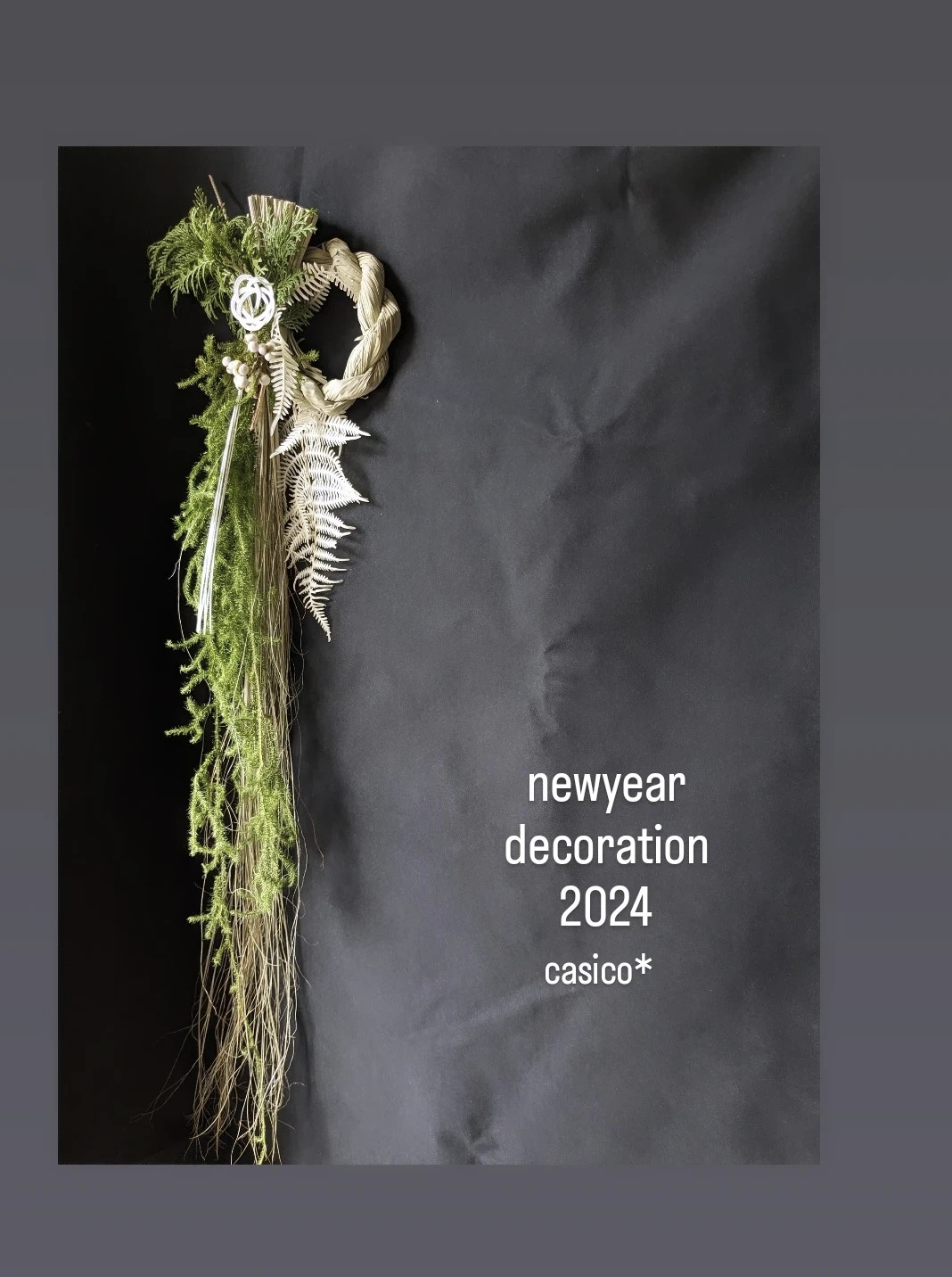 ヒカゲノカズラとナンキンハゼと水引きを添えた　しめ縄　リース　お正月飾り　注連縄 ヒカゲノカズラとナンキンハゼと水引きを添えたしめ縄リースお正月飾り