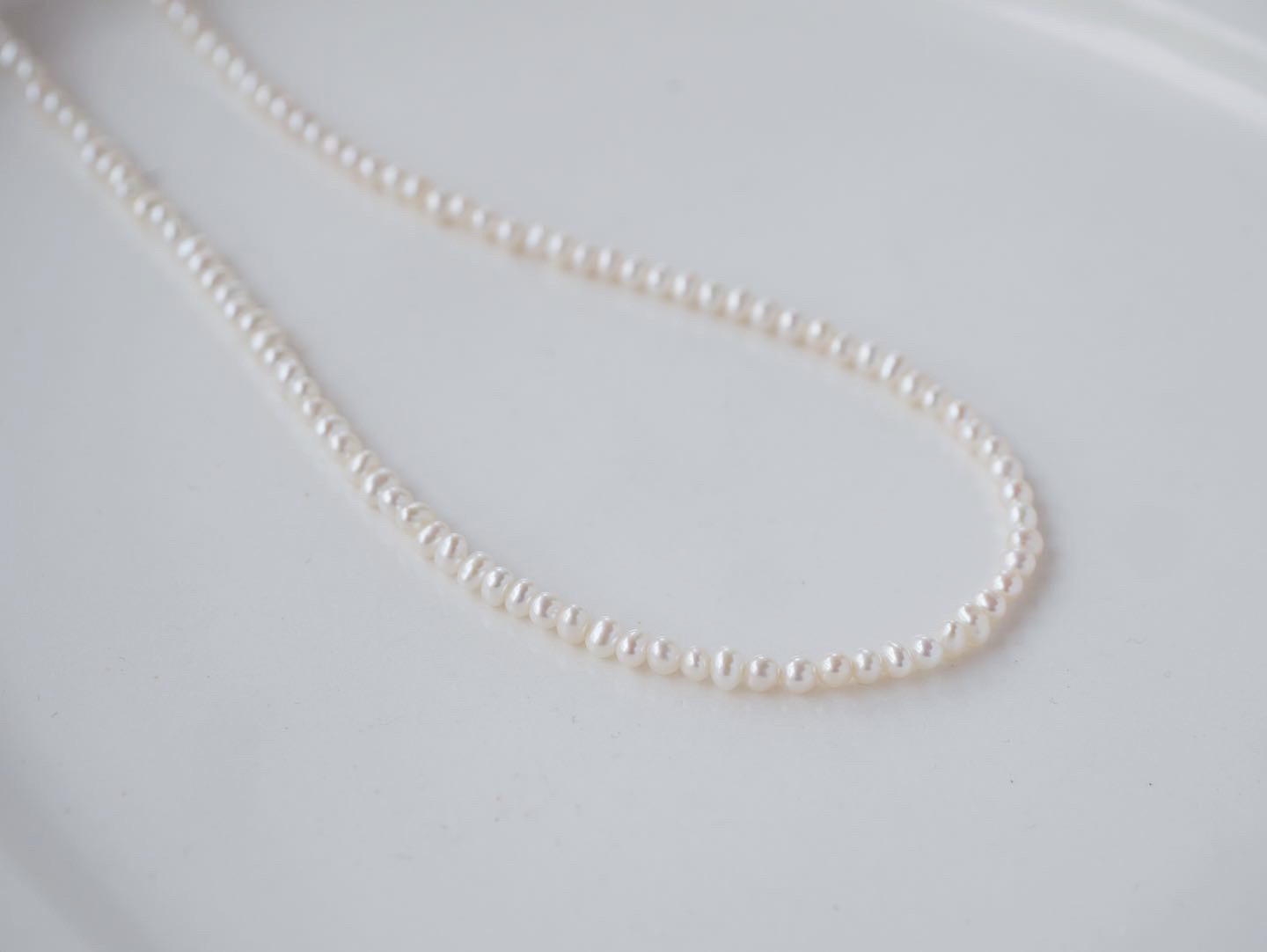 小粒淡水パールネックレス　2.5-3mmパール　ベビーパールネックレス