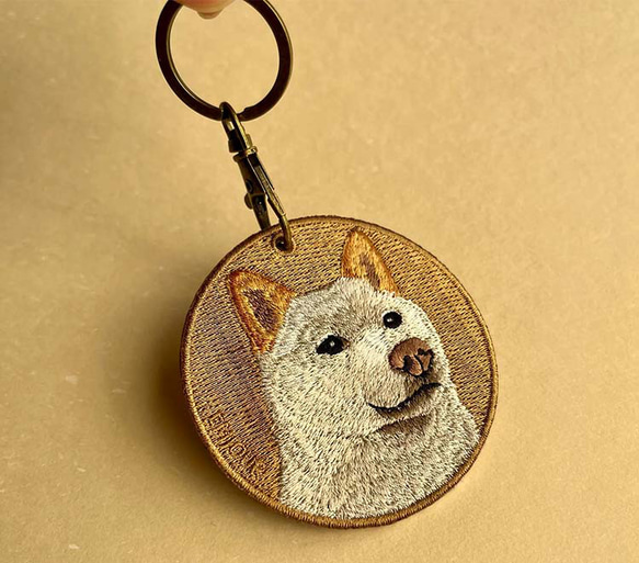 キーホルダー 犬 刺繍 柴犬 白柴 日本犬 プレゼント 両面 ストラップ バッグチャーム ペットロス or-034 1枚目の画像