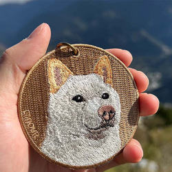キーホルダー 犬 刺繍 柴犬 白柴 日本犬 プレゼント 両面 ストラップ バッグチャーム ペットロス or-034 5枚目の画像