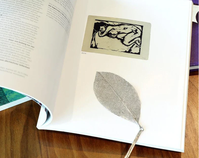 再販開始！　GOLDLEAF bookmark 『プラチナの葉栞』 京都の金箔押し職人がおくる小さなアート