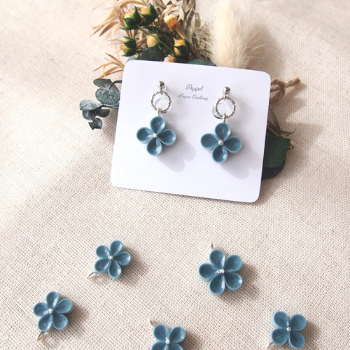 お花とデザイン丸カンのイヤリング/ピアス イヤリング