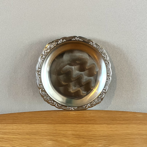 国産の古いプレート アンティーク ヴィンテージ ステンレス製