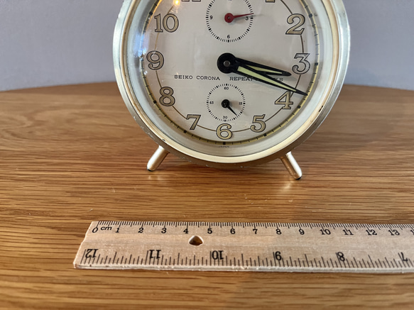 国産の古いレトロな目覚まし時計　SEIKO 置き時計 ゼンマイ式 CORONA REPEAT JEWELS 7枚目の画像