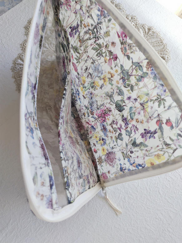 A5 L 型拉鍊透明袋，帶分區野花自由層壓♡靈感來自“英國野花圖鑑” 第8張的照片