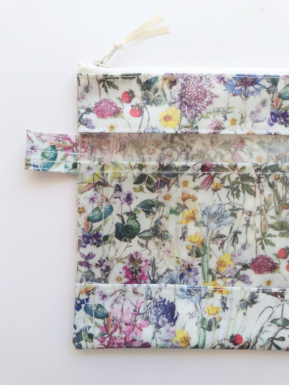A5 L 型拉鍊透明袋，帶分區野花自由層壓♡靈感來自“英國野花圖鑑” 第3張的照片