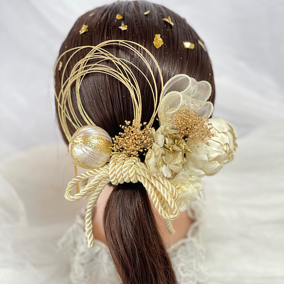 成人式　＆　結婚式　ピオニー髪飾り　ホワイト＆ホワイトゴールド　和装　成人式髪飾り　結婚式髪飾り　 1枚目の画像