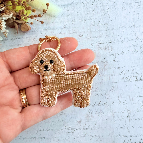 2way】ビーズ刺繍のうちの子ブローチ＆バッグチャーム・トイプードル