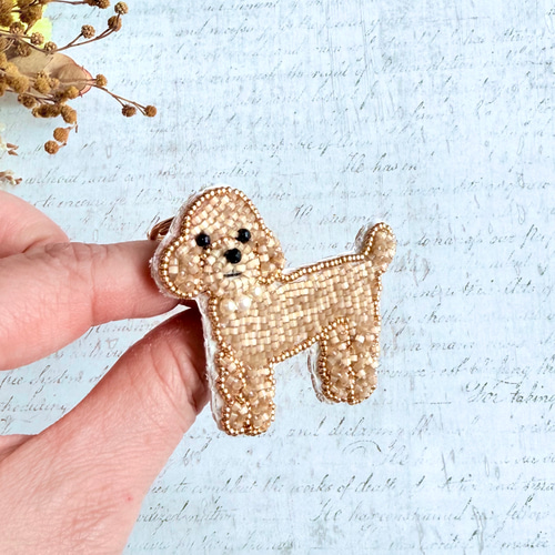 2way】ビーズ刺繍のうちの子ブローチ＆バッグチャーム・トイプードル