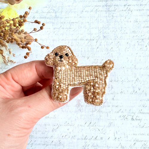 2way】ビーズ刺繍のうちの子ブローチ＆バッグチャーム・トイプードル