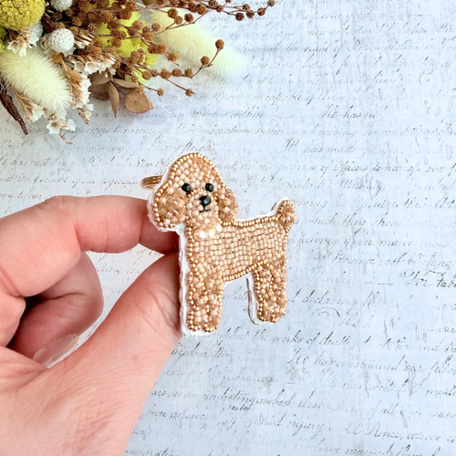 2way】ビーズ刺繍のうちの子ブローチ＆バッグチャーム・トイプードル