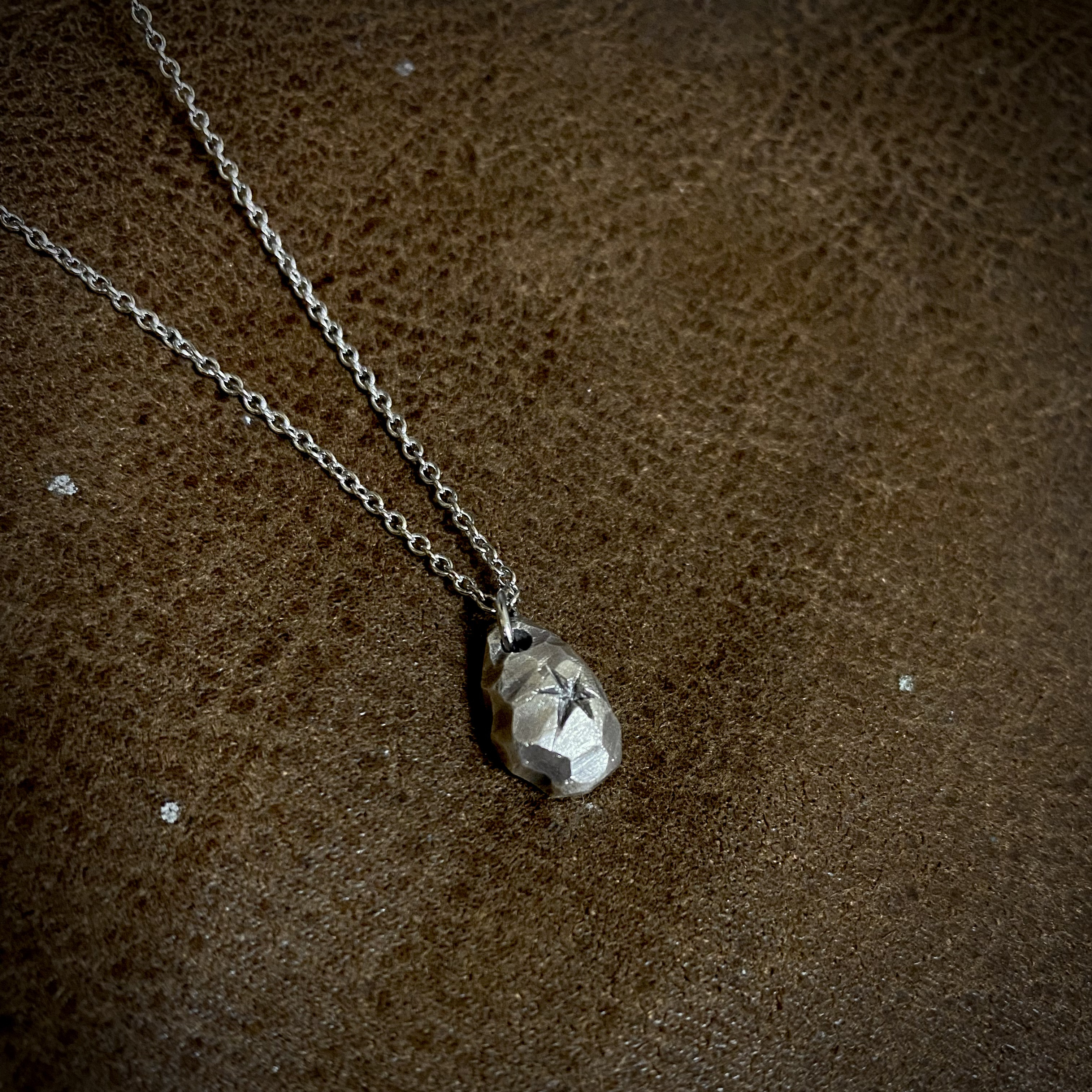 silver999(純銀) ネックレス「キラッと光る石ころ」 ネックレス ...