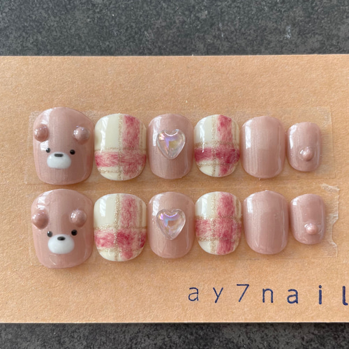 くまチェック柄ネイル くまネイル 秋冬ネイル くまちゃんネイル  
