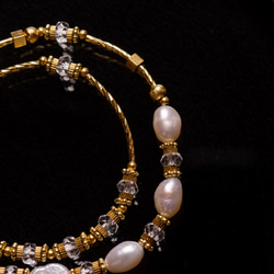 情迷凡爾賽 // C1355珍珠白水晶黃銅雙圈手鍊 第7張的照片