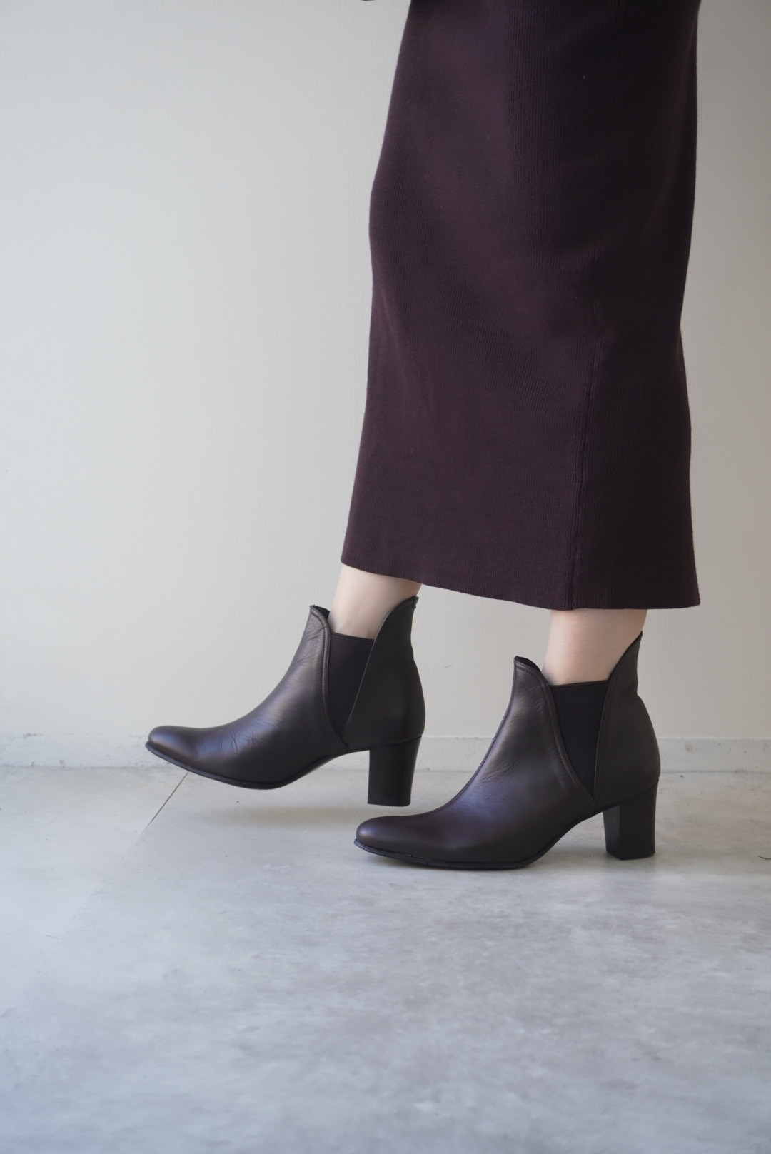 即納★柔らかい革で脱ぎ履きしやすい便利なサイドゴアブーティ★