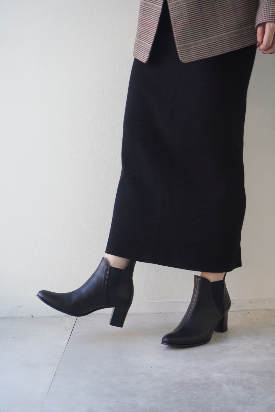 即納★柔らかい革で脱ぎ履きしやすい便利なサイドゴアブーティ★