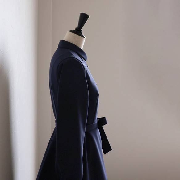 【還可以變身春季外套！ ] 華爾滋雙十字洋裝【海軍藍】 第13張的照片