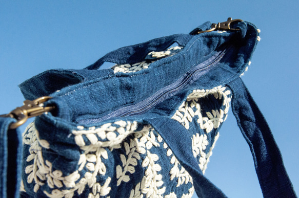 手縫い純綿サイドバックパック/刺繍クロスボディバッグ/刺繍ショルダーバッグ/インディゴ 手縫い藍染バッグ-フラワー クリスマス 19枚目の画像