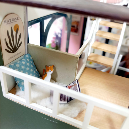 割引致しました》『HALF OF THE GARDEN』ミニチュアドールハウス