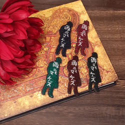 宮沢賢治『雨ニモマケズ』のブローチ(琥珀)＊オートクチュールビーズ刺繍 7枚目の画像