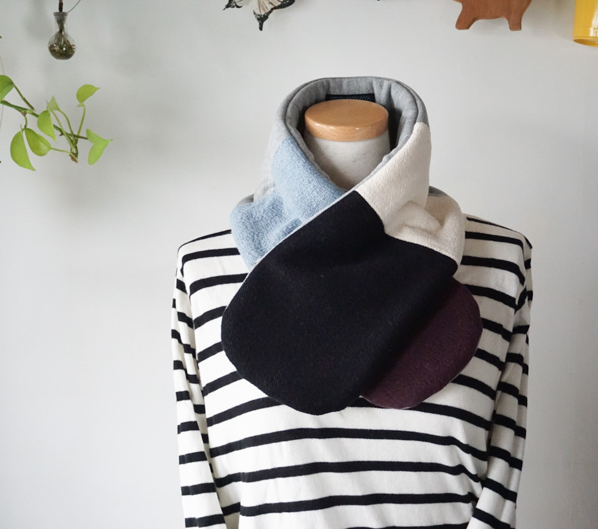 配色切り替えニット生地のあったかミニマフラー(モノトーン系)