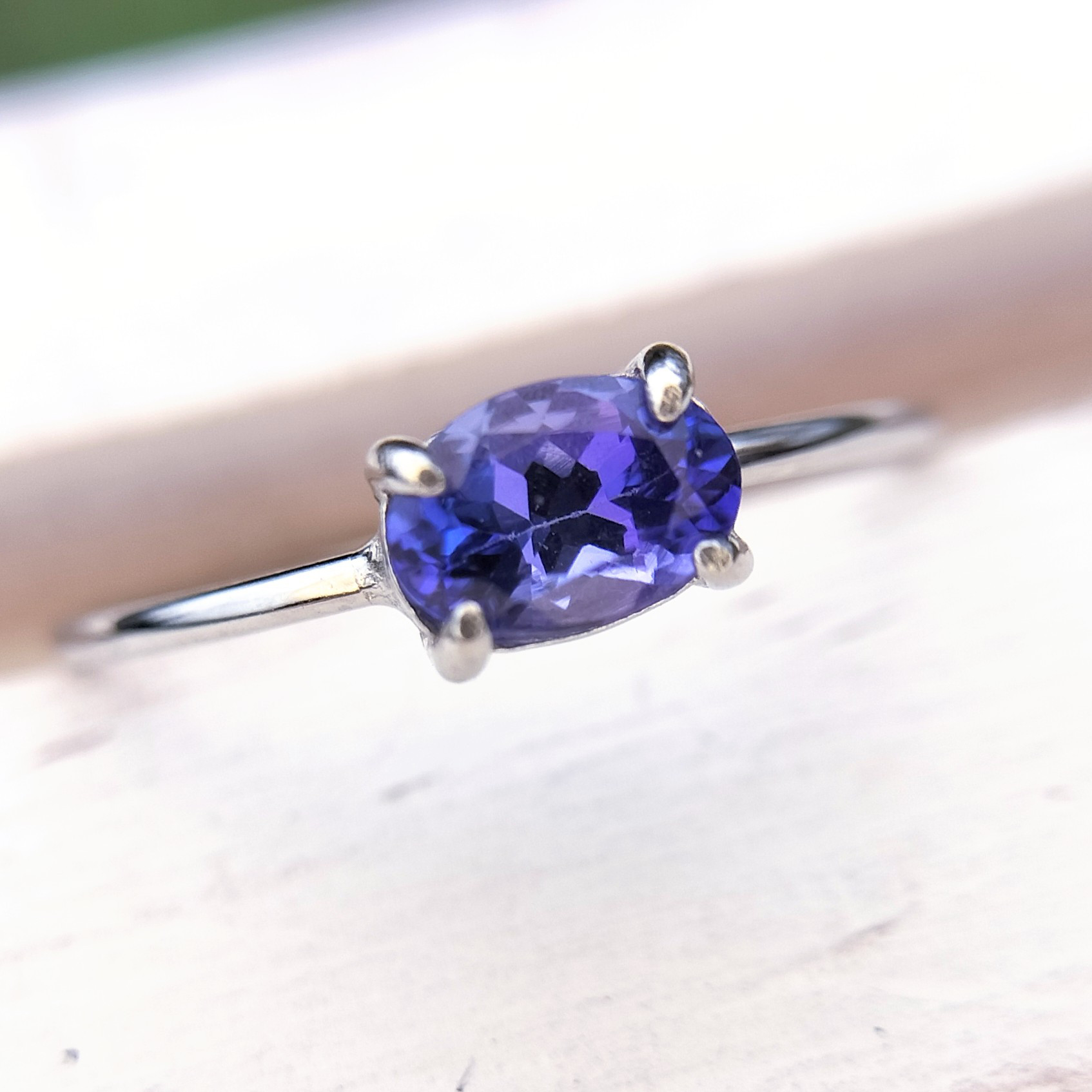 【日本限定モデル】 高品質な天然タンザナイトのシルバーリング 11号 シルバーリング アクセサリー