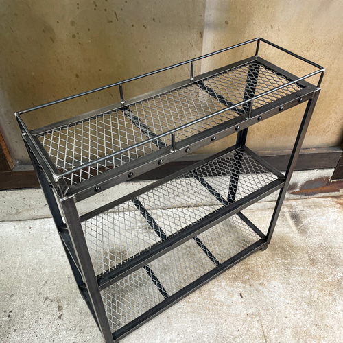 リベット3段ラック［上段棚柵付き］植物棚 アイアン家具