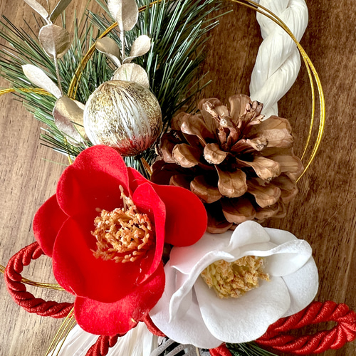 和モダン 紅白椿のしめ縄 【タッセル型】お正月飾り【早割お正月2026