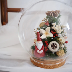 ガラスの中のクリスマスツリー christmas glass dome 1枚目の画像