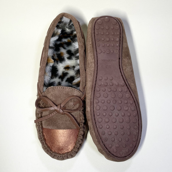 輕鬆又輕鬆！溫暖的雙色緞帶莫卡辛鞋，配上緊實蟒蛇皮（摩卡 x 青銅色）22.5 厘米~26.0 厘米 第6張的照片
