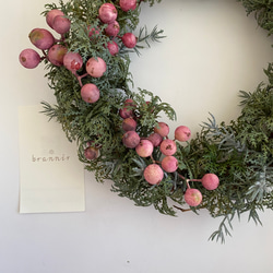 『Creema限定』【送料無料】くすみピンクの木の実のクリスマスリース　アーティフィシャルフラワー　A-288 2枚目の画像